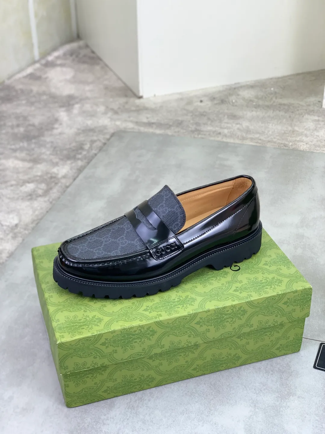 Men's shoes P580💰【New style】🆘Water dyed cowhide lining (GUCCI) Gucci business leather shoes, made of original imported Italian 🇮🇹 open-edge beaded calfskin, fully water-dyed cowhide lining, carefully handmade by professional shoemakers, the original version is specially designed for wear-resistant and lightweight foam outsole. Standard code: 38-45 5️⃣color🉑️select